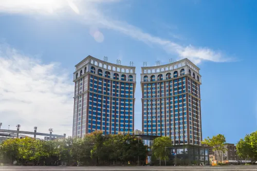 Senberstan Tianyi Hotel Hôtels à : Yuechi