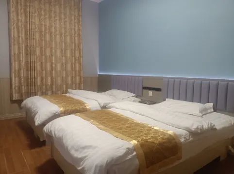 Maoxian Hongye Inn