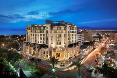 DoubleTree by Hilton Aqaba Отели в г. Акаба