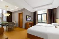Qiju Hotel (Babaiban Golden Eagle Shopping Center)