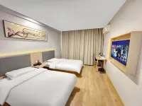 Yuyue Hotel (Zhoukou Wuyi Culture Square)