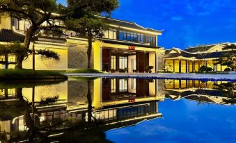 Huanghai Hotel(No.2 Bathing Beach Fisherman's Wharf Scenic Area Hotel)