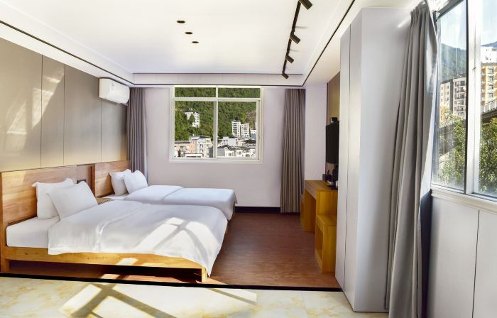 Fanhua Qili Hotel
