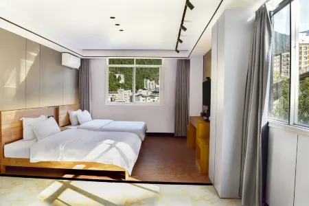 Fanhua Qili Hotel Отели рядом с достопримечательностью «Shennong Stream Qianfu Cultural Tourism Area»