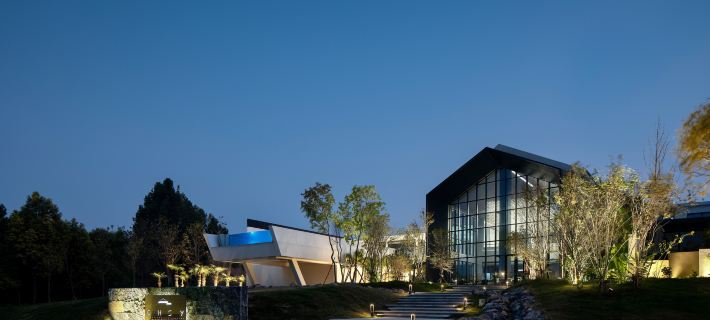 Banshan  Hot Spring Hotel (Luoyang Longmen High-Speed Railway Station Branch) Hotels in Luoyang