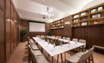 Xi'an Zhonglou Huimin Street UrCove by Hyatt Hotel