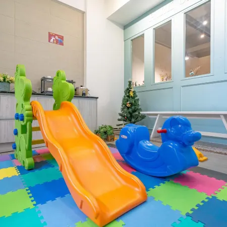 Park Oasis Отели рядом с достопримечательностью «Железнодорожная станция Дацяо»