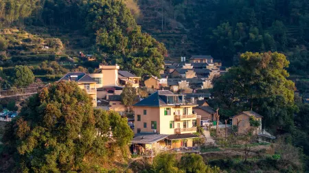 Songyang Weijun Farm Stay