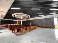 Cangwu Liubao Tea Manor - parking