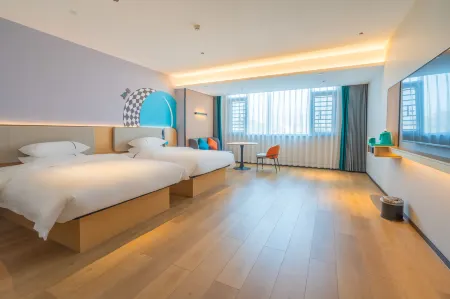 City Comfort Inn Hotel (Hezhou Xueyuan West Campus) Отели рядом со станцией Hezhou Railway Station