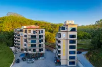 Riverside Springs Rural Retreat Hotels in Zijin