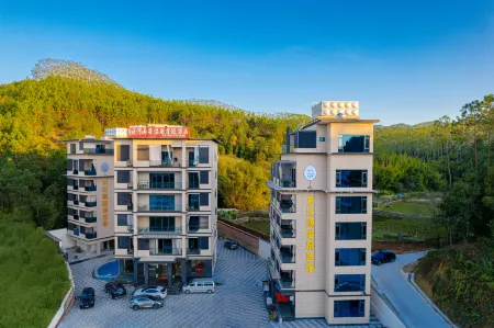 Riverside Springs Rural Retreat Отели рядом с достопримечательностью «Hot Spring»