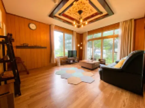 Manyi’s Onsen House