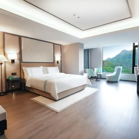 Xana Hotelle Hotel (Gaozhou Zhanqian Road)