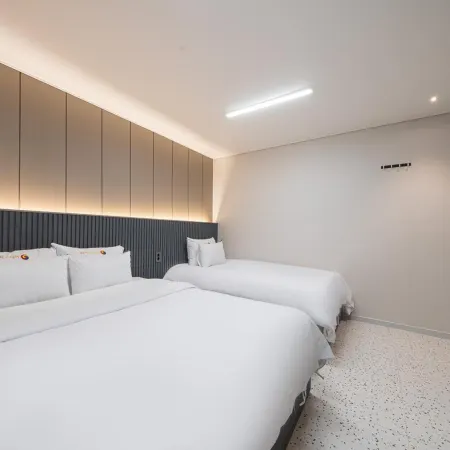 EASY STAY HOTEL