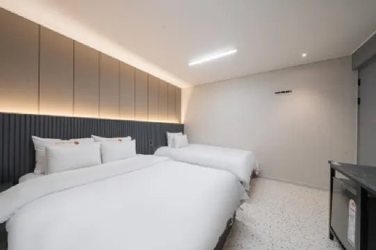 伊斯伊斯泰霍特爾在新安洞-光州 青春發散村子附近的飯店