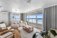 Viscount on the Beach Hotels in Surfers Paradise
