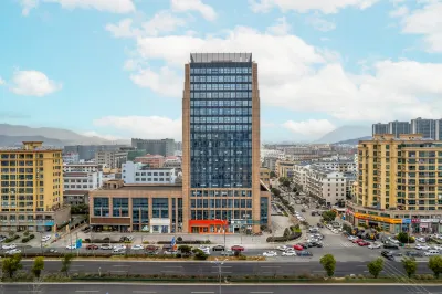 Taizhou Aotelaisi Square Rezen Select Hotel (Yuanqiaozhen People's Government) Hotels near Weiyu Mountain Dayou Palace