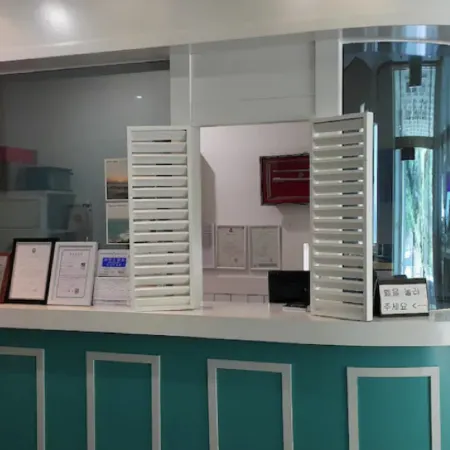 Gangneung Castle Hotel Отели рядом с достопримечательностью «Парк Hourglass»