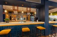 Travelodge Barcelona Poblenou - Baarit