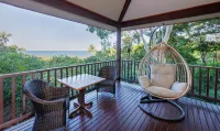 Thala Beach Nature Reserve Hotels in Oak Beach