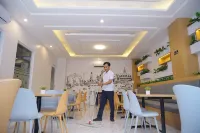 Rosa Hostel Hotels in Way Halim