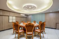 Jifeng International Hotel (Heihe Zhongyang Commercial Pedestrian Street) Hotels in Heihe