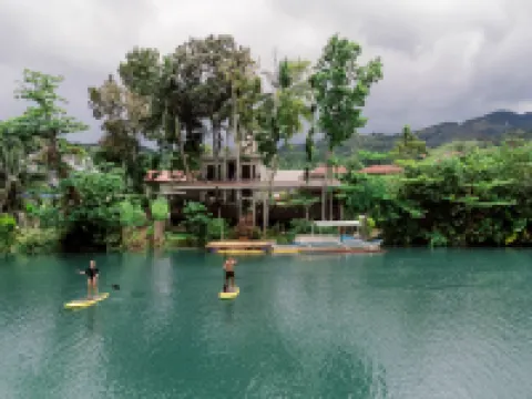 ロボック リバーサイド イン アンド レストラン ロボックのホテル