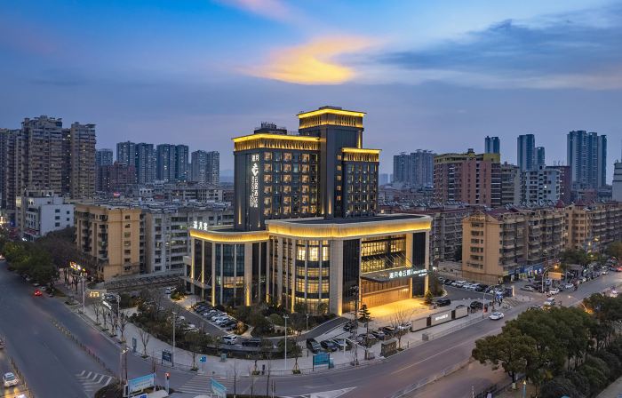 Daye Zhan Yue Renjoy Hotel