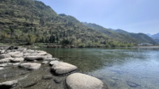 Shitai Mountain and Half Water Homestay