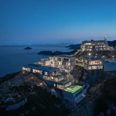 Lost Villa(Shengsi  Huanglong Island Lighthouse Resort)