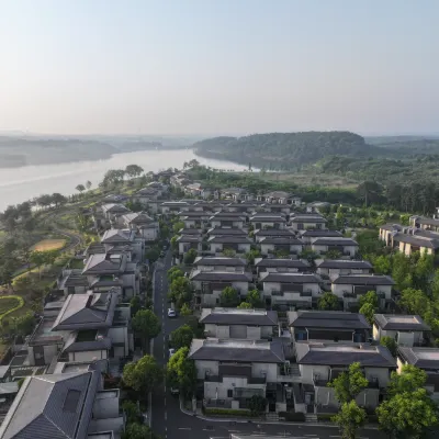 Changzhou Huguang Dream Garden Villa (Maoshan Oriental Salt Lake City Branch) Hotels near Oriental Saltlake Resort
