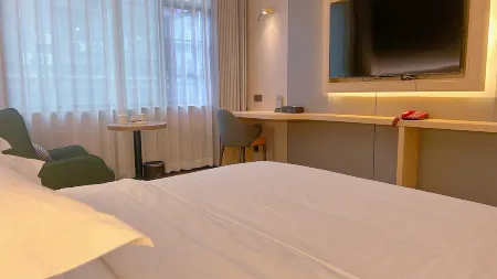 Shengshi Hongbang Hotel Отели рядом с достопримечательностью «Liuku»