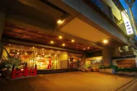 Tosagyoen Hotel a 
