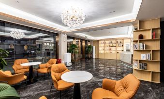 Zhuhai Panda Holiday Hotel