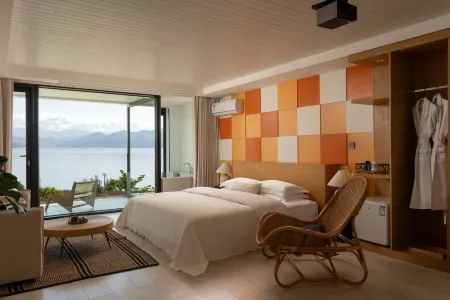 Jadeer · Lugu Lake Collection ｜Blue Glass Manor Lakeside Resort