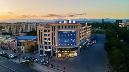 Aisen Hotel (Kumtag Desert)