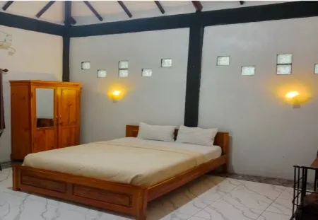 Kebon Krapyak Cottage Syariah by secoms Отели в г. Ngemplak