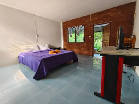 G&G Guesthouse Hotels near Kaeng Krachan National Park