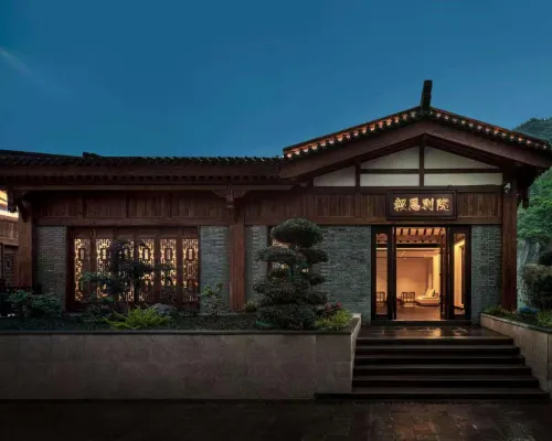 Bao'en Chinese Inn (Pingwu Bao'en Temple) Hotels in Pingwu