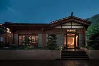 Bao'en Chinese Inn Hotels near Pingwu Administration School