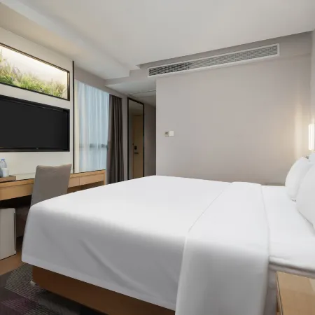 Lavande Hotels (Xianning Tonghui Square)