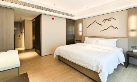 Clifford Legend Hotel Отели рядом с достопримечательностью «Wulao Peak of Lushan»