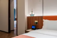 Korla Marriott Hotel Pear City