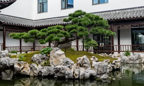 Fenghuangliuyuan Garden Hotel