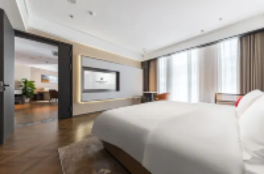 Jinghe Licheng Hotel