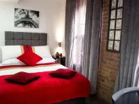 Kick back relax stylish space Hotels in Nottingham