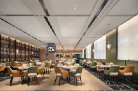 南寧青山路希爾頓歡朋飯店