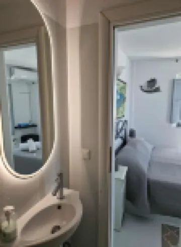 Villa Dakoronia•Stunning caldera view Private Pool