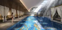 ESPACIO NAGOYA CASTLE, The Leading Hotels of the World "LHW" - Pools